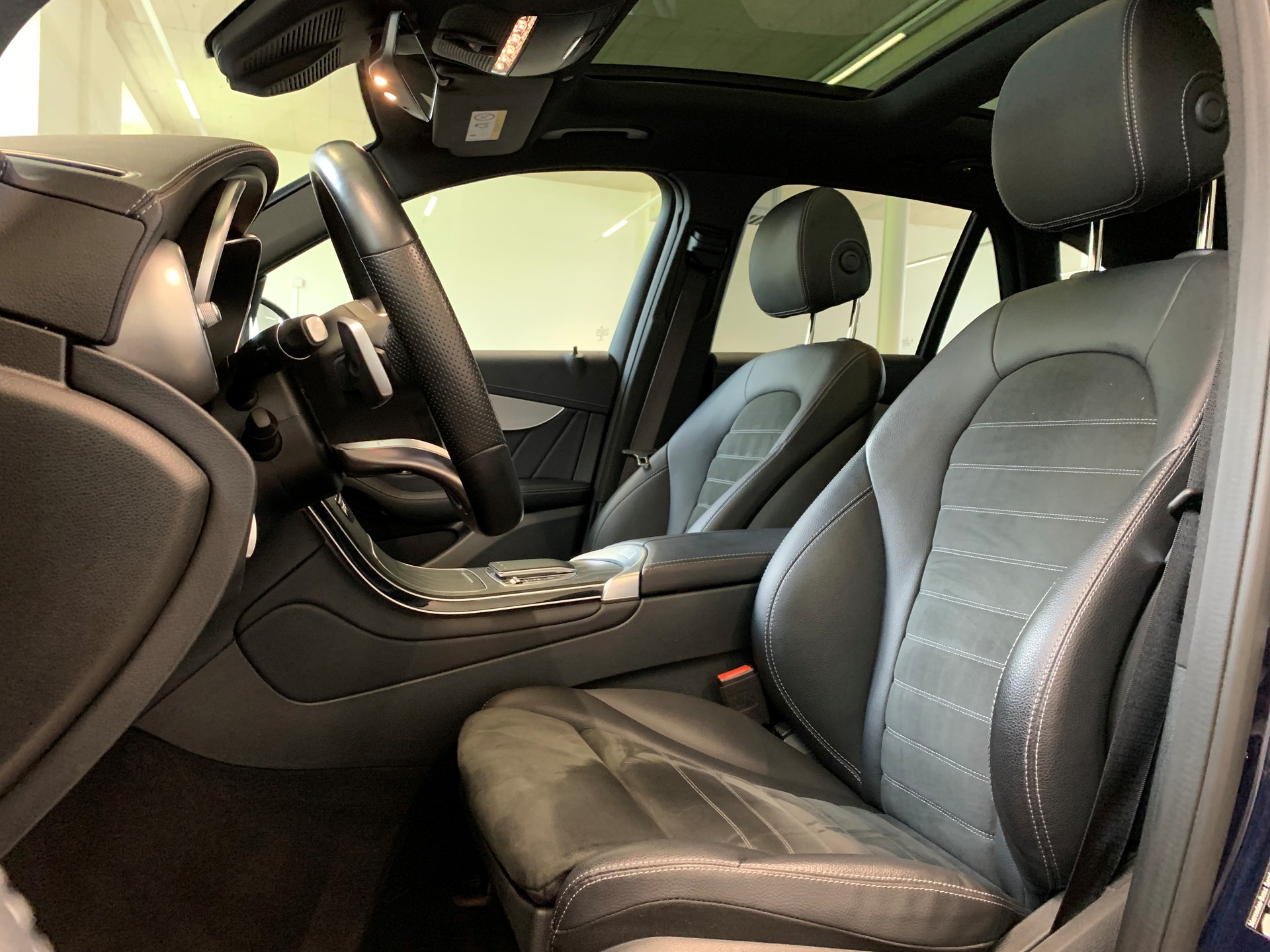 MERCEDES-BENZ GLC 300 de 4Matic 9G-Tronic-image-8