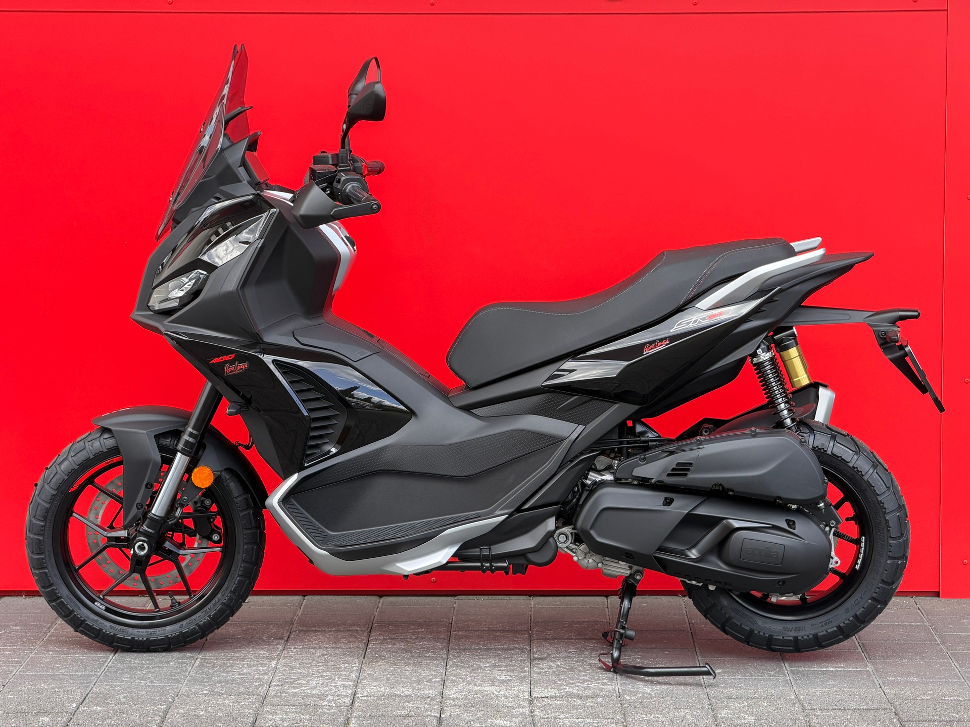 APRILIA SR 400 GT-showroom-element-2