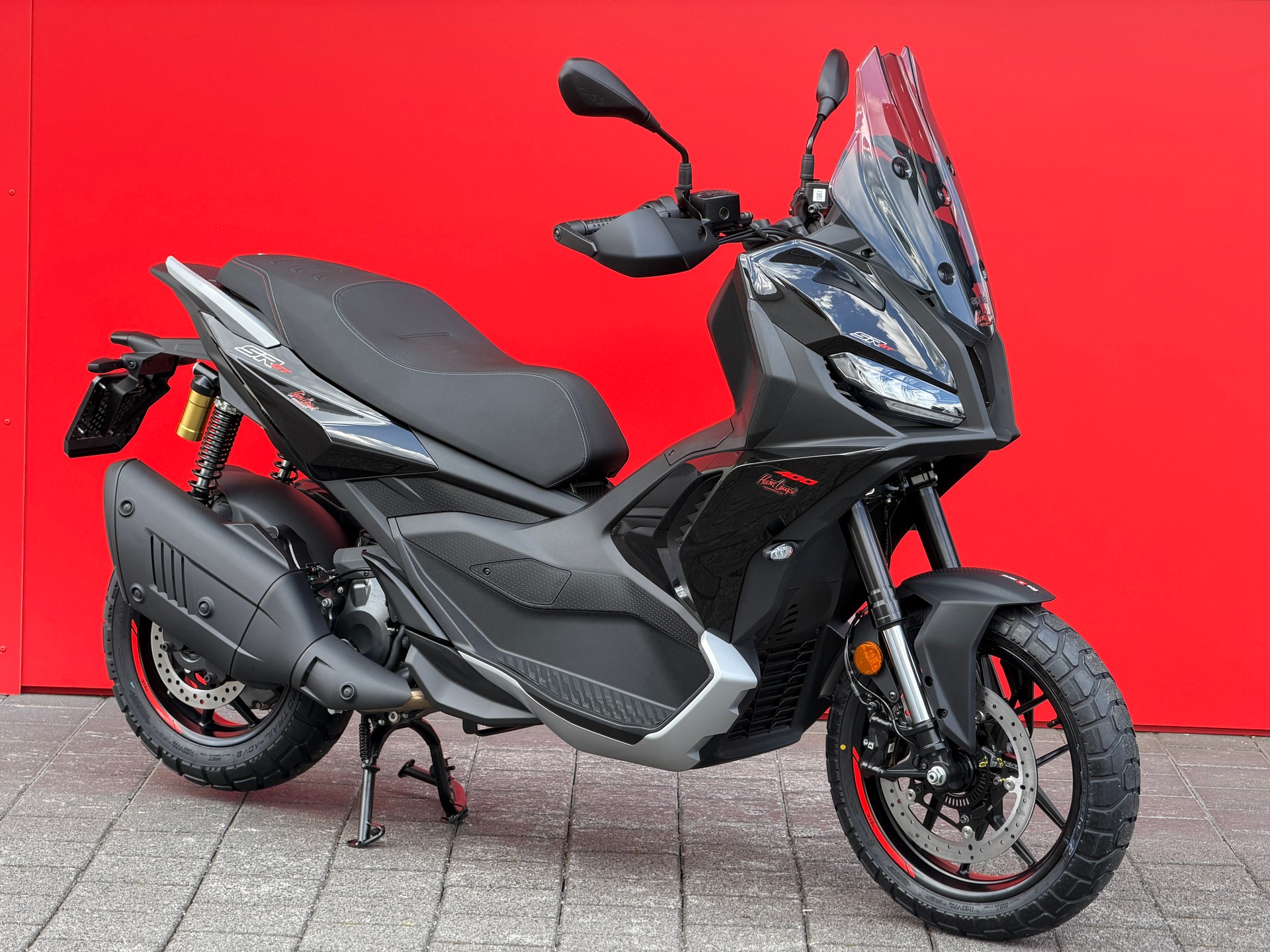 APRILIA SR 400 GT-showroom-element-1