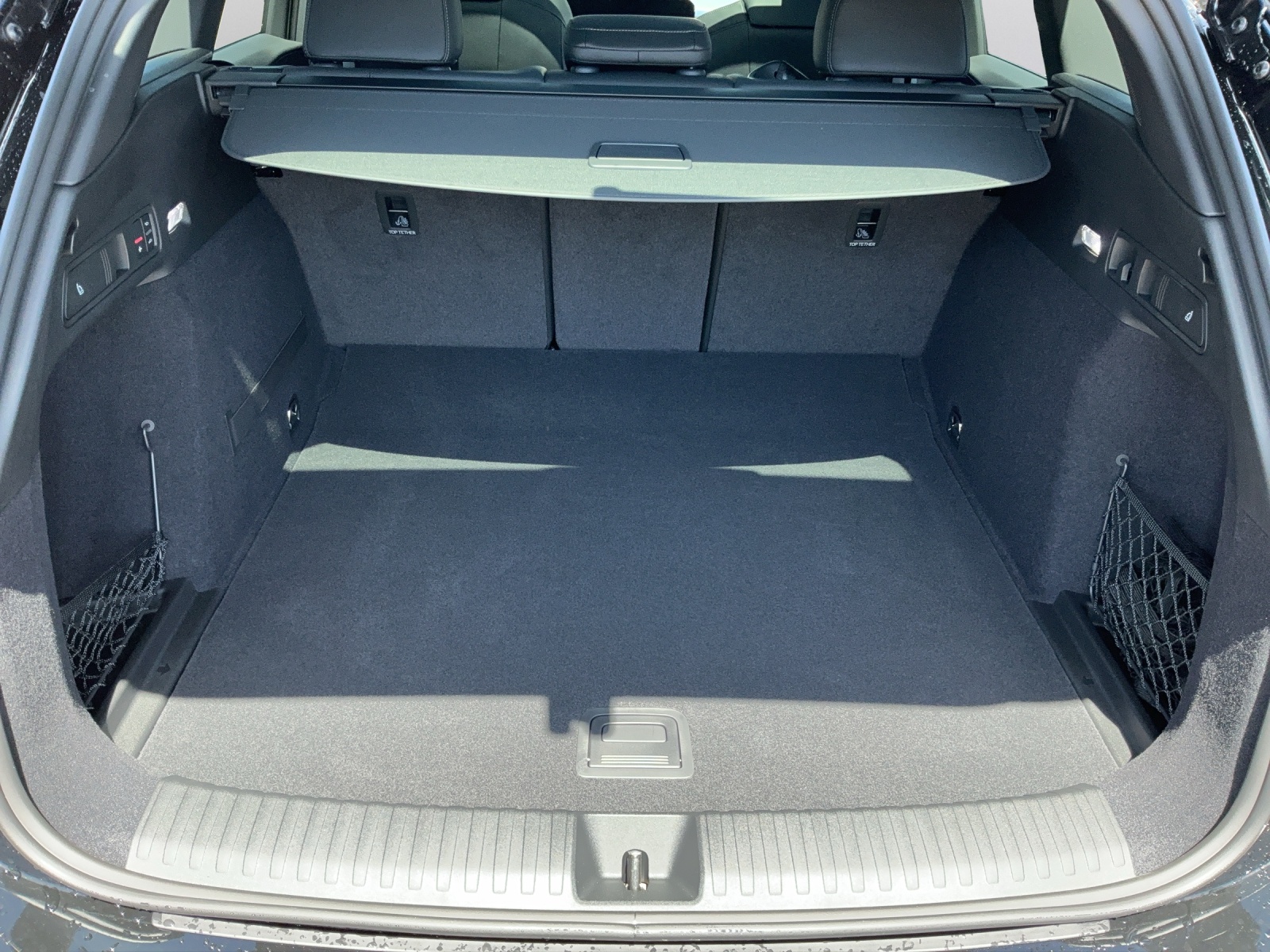 AUDI Q6 e-tron quattro-image-11