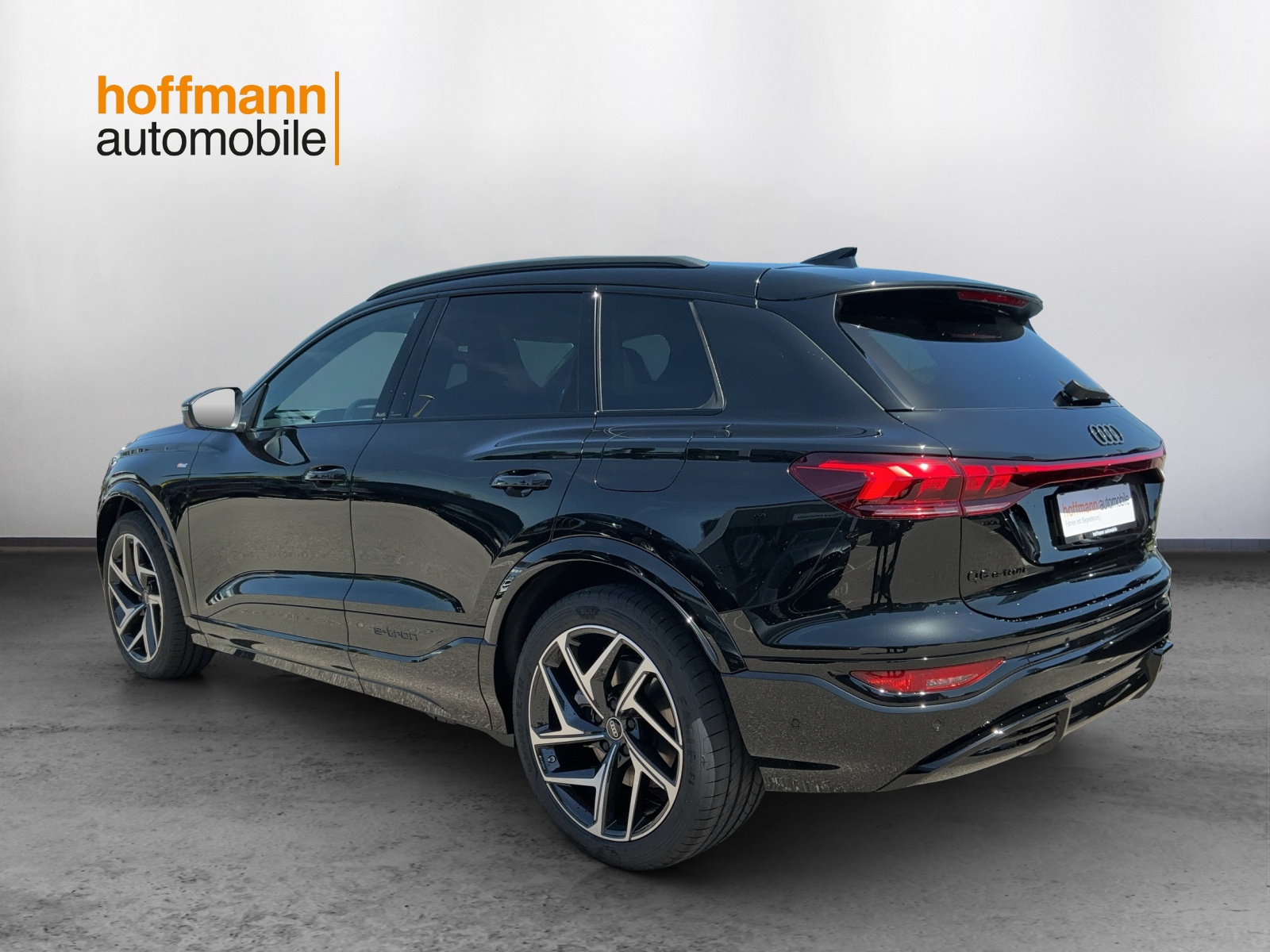 AUDI Q6 e-tron quattro-image-5