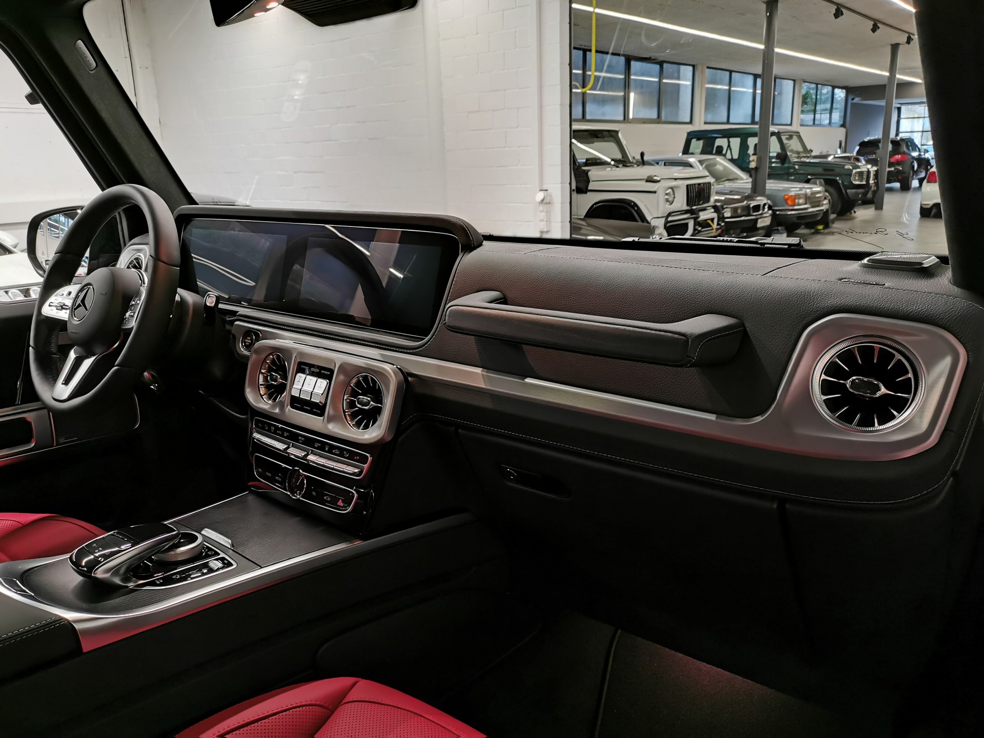 MERCEDES-BENZ G 400 d PROFESSIONAL FACELIFT INDIVIDUAL UNI GRÜN GREEN UNIKAT DIESEL THE LAST FINAL EDITION OHNE HYBRID! 9G-Tronic-image-7