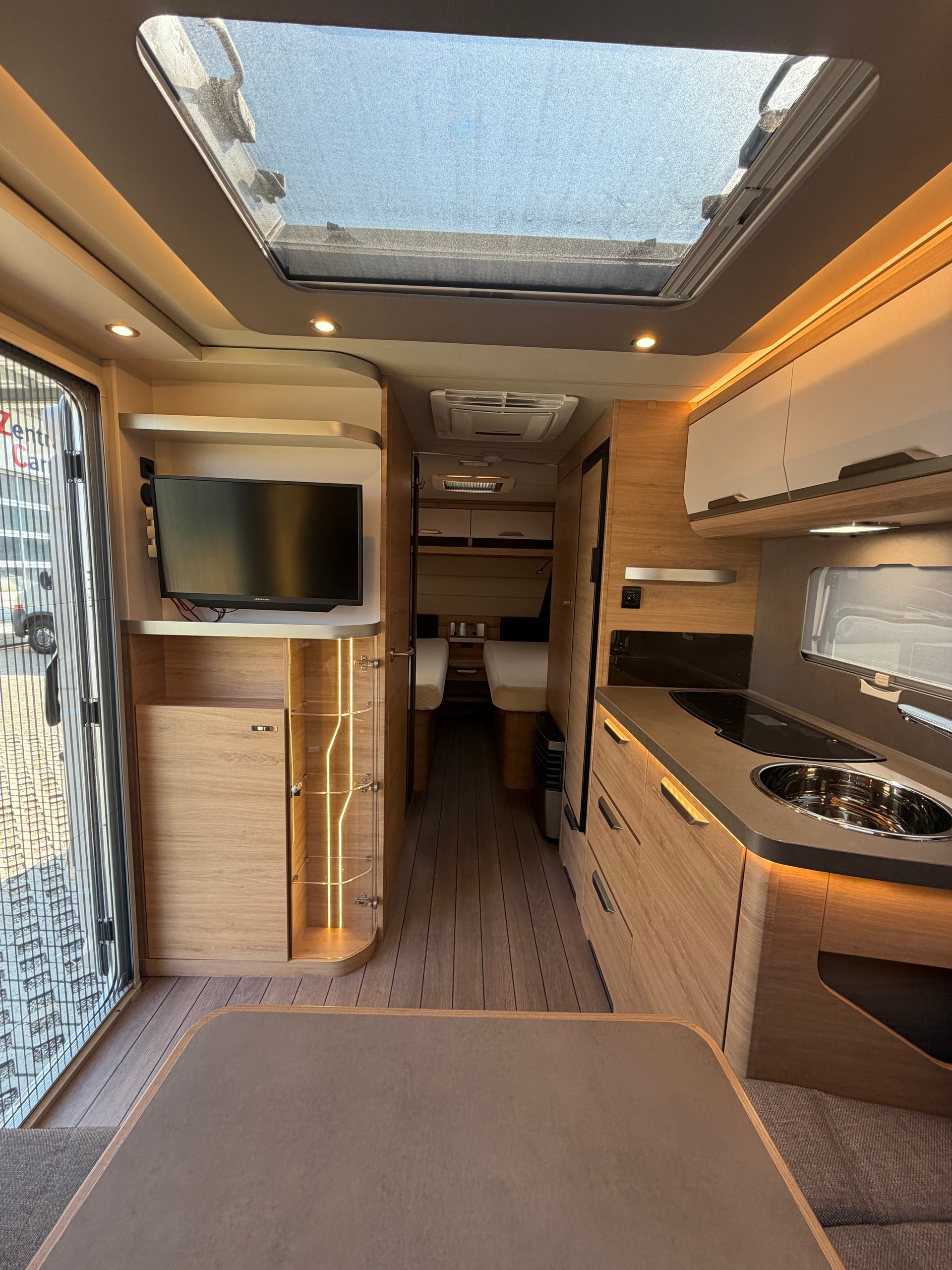 KNAUS Südwind 540 UE-image-24