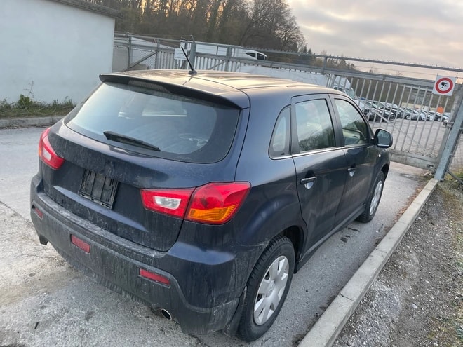 MITSUBISHI ASX 1.8 DID Intense 4WD-image-3
