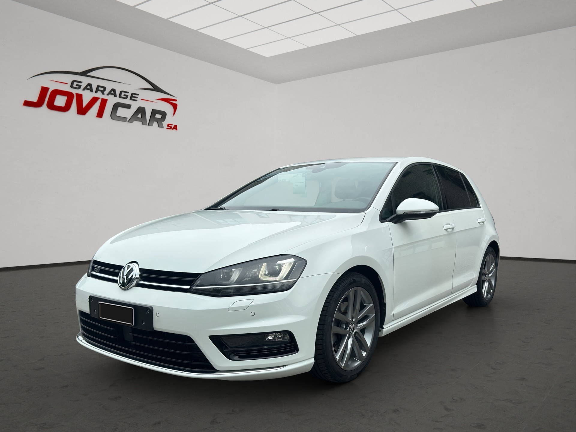 VW Golf 1.6 TDI Lounge R-Line DSG-image-2