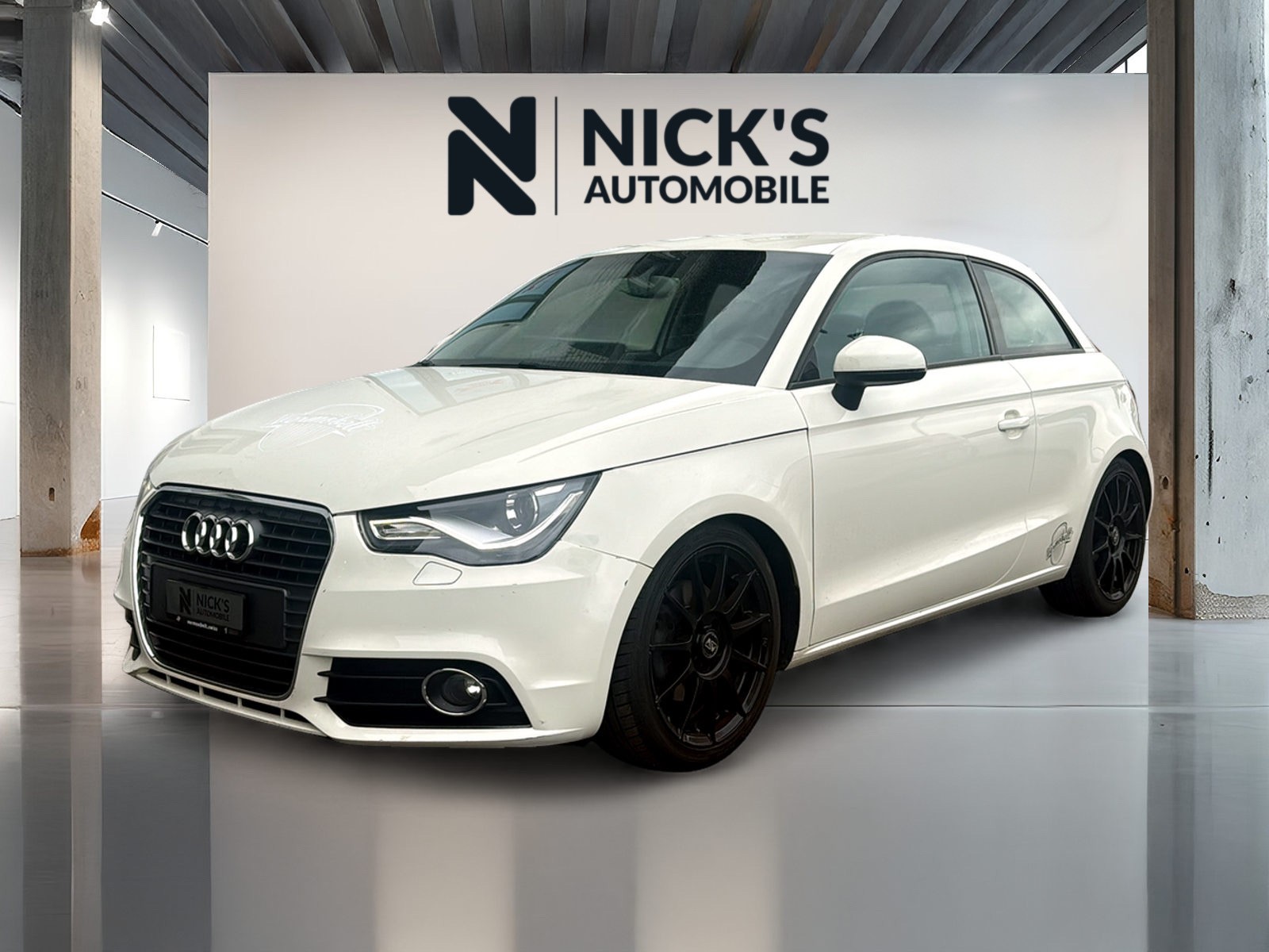 AUDI A1 1.6 TDI Ambition-image-0