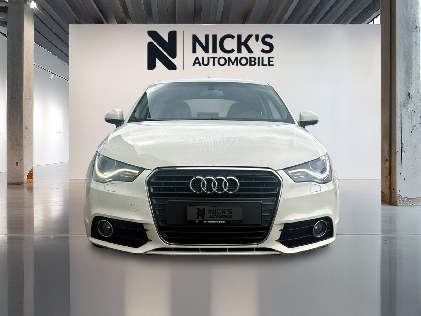 AUDI A1 1.6 TDI Ambition-image-2