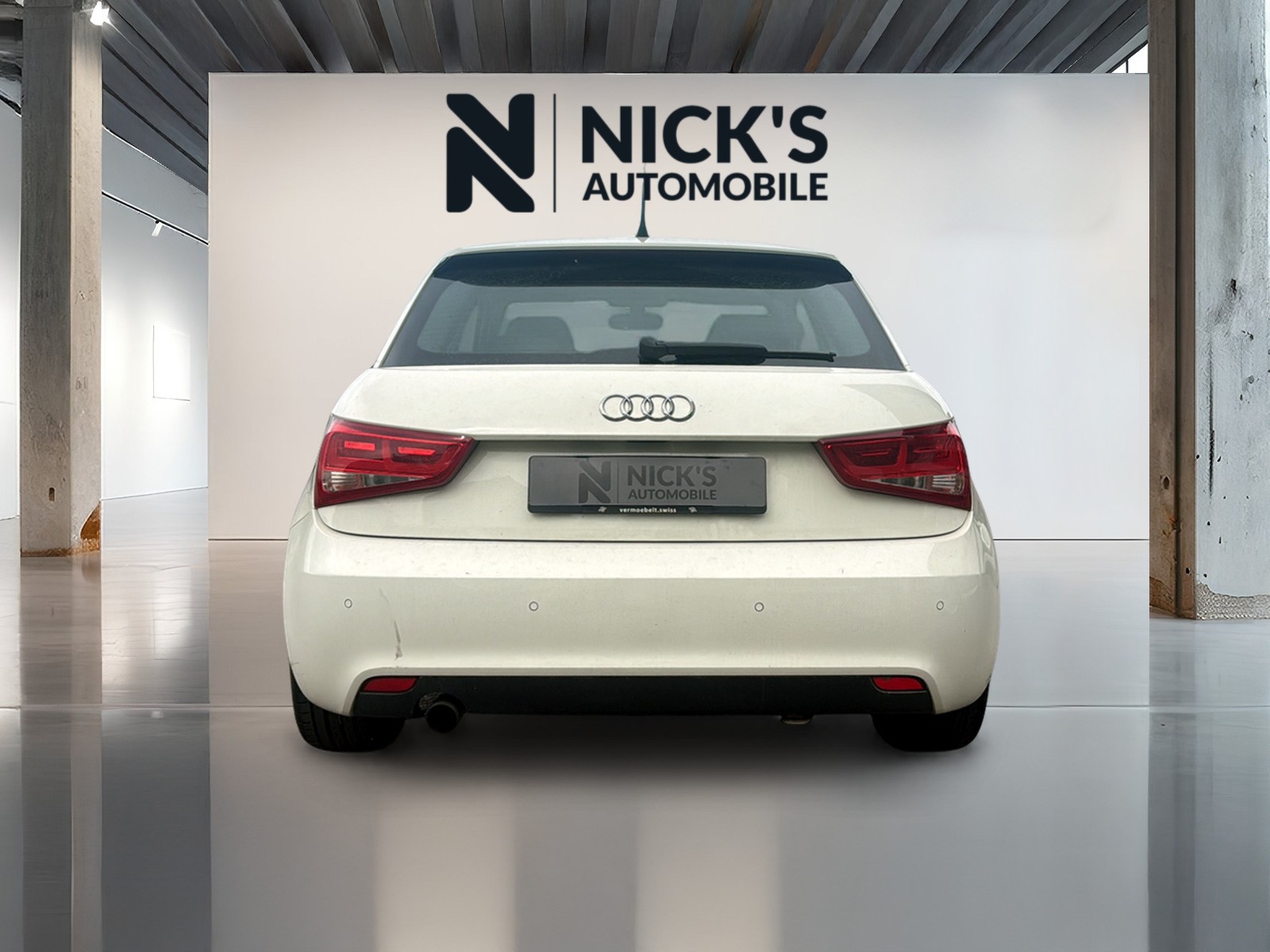 AUDI A1 1.6 TDI Ambition-image-3