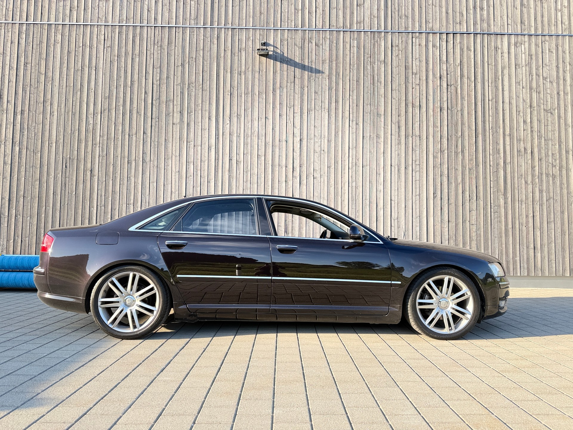 AUDI A8 3.0 TDI quattro tiptronic-image-2