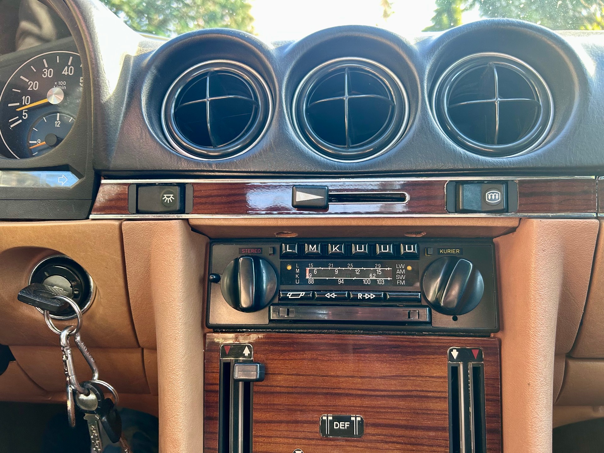 MERCEDES-BENZ SL 500-image-4