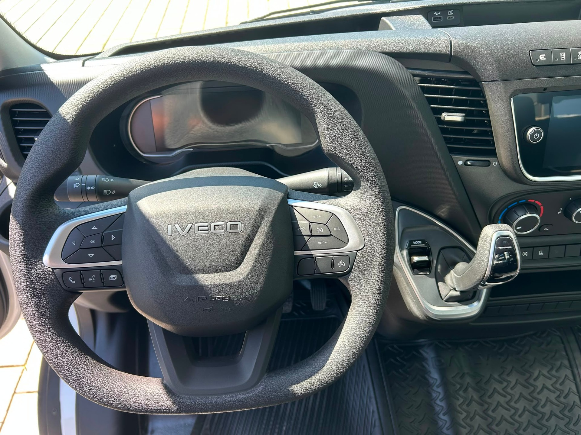 IVECO 35 S 16 A8 3450 Kipper-image-12