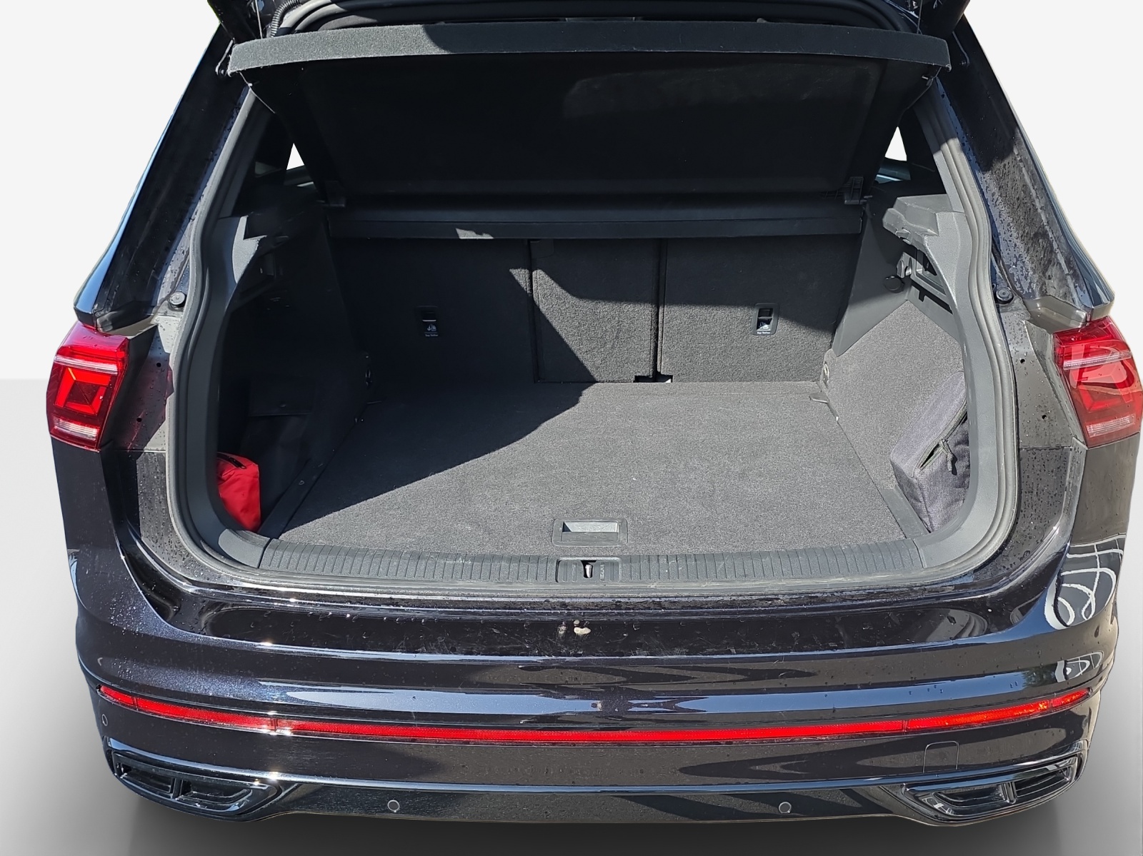 VW Tiguan 2.0TSI R-Line 4Motion DSG-image-12