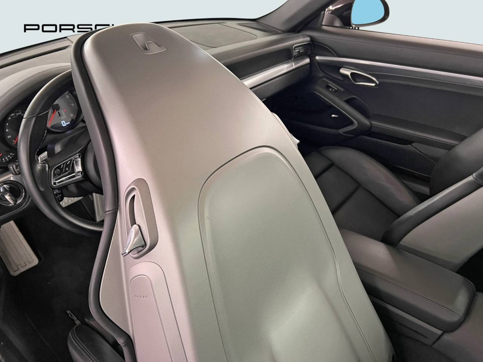 PORSCHE 911 Targa 4S-image-21