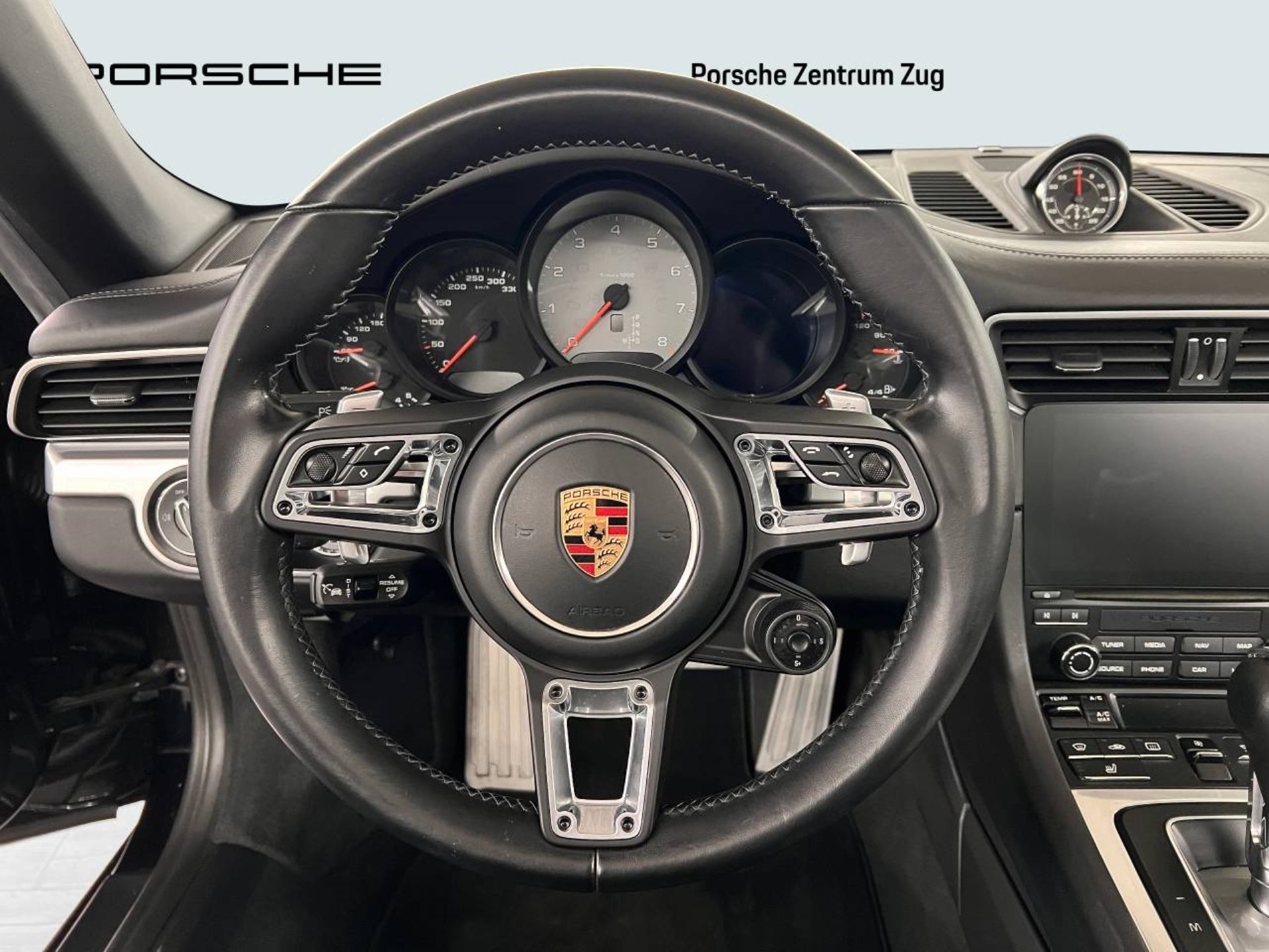 PORSCHE 911 Targa 4S-image-15