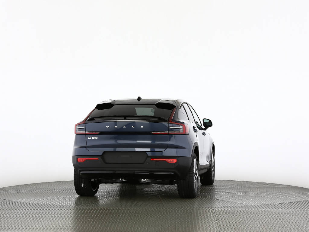 VOLVO EC40 Extended Ultra-showroom-element-3