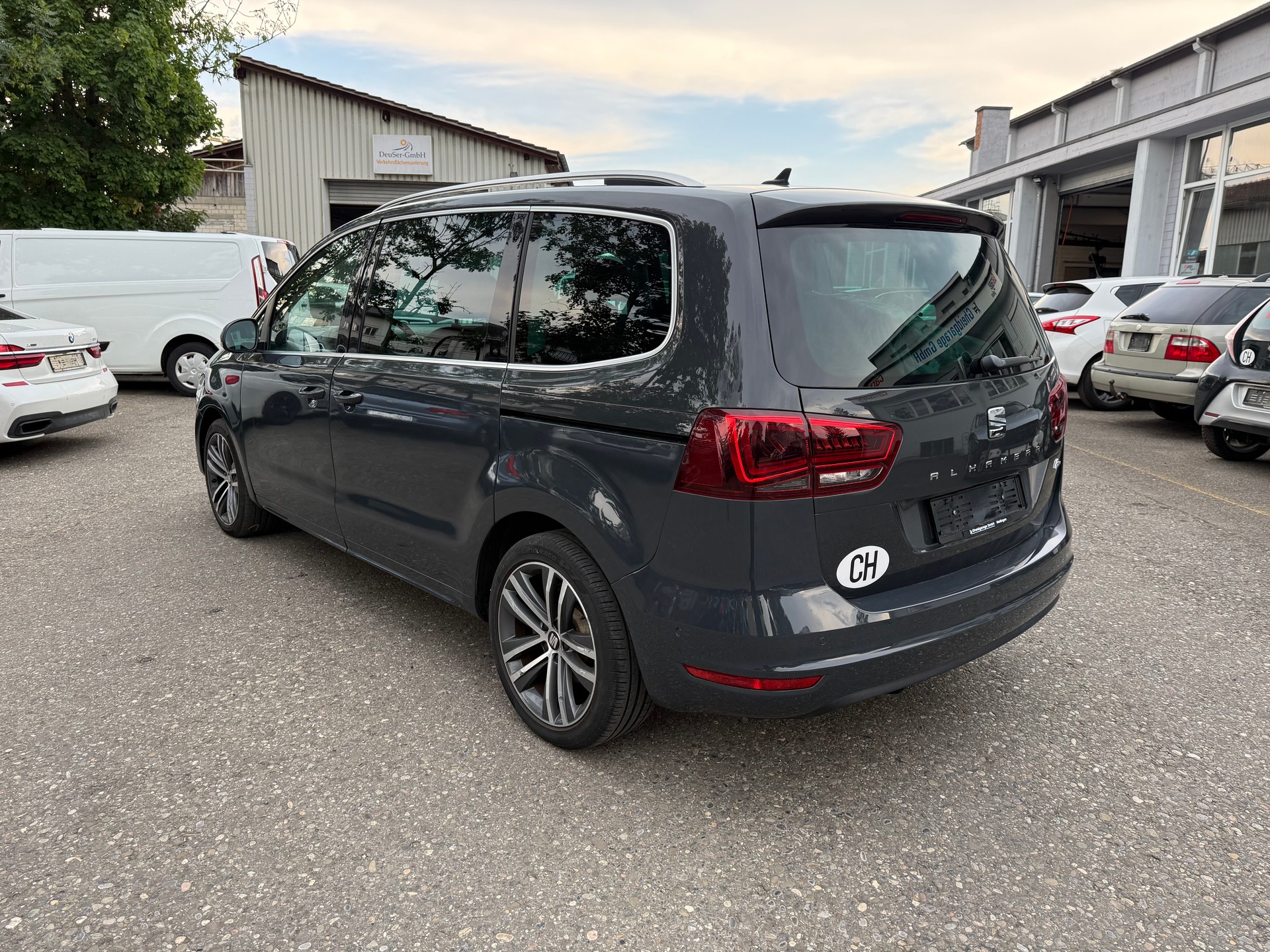 SEAT Alhambra 1.4 TSI SWISS FR-image-3