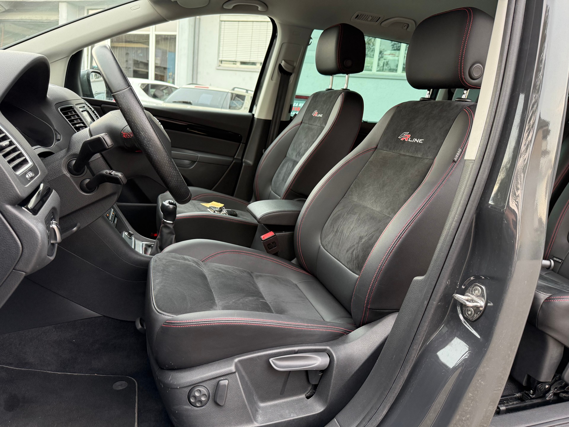 SEAT Alhambra 1.4 TSI SWISS FR-image-6