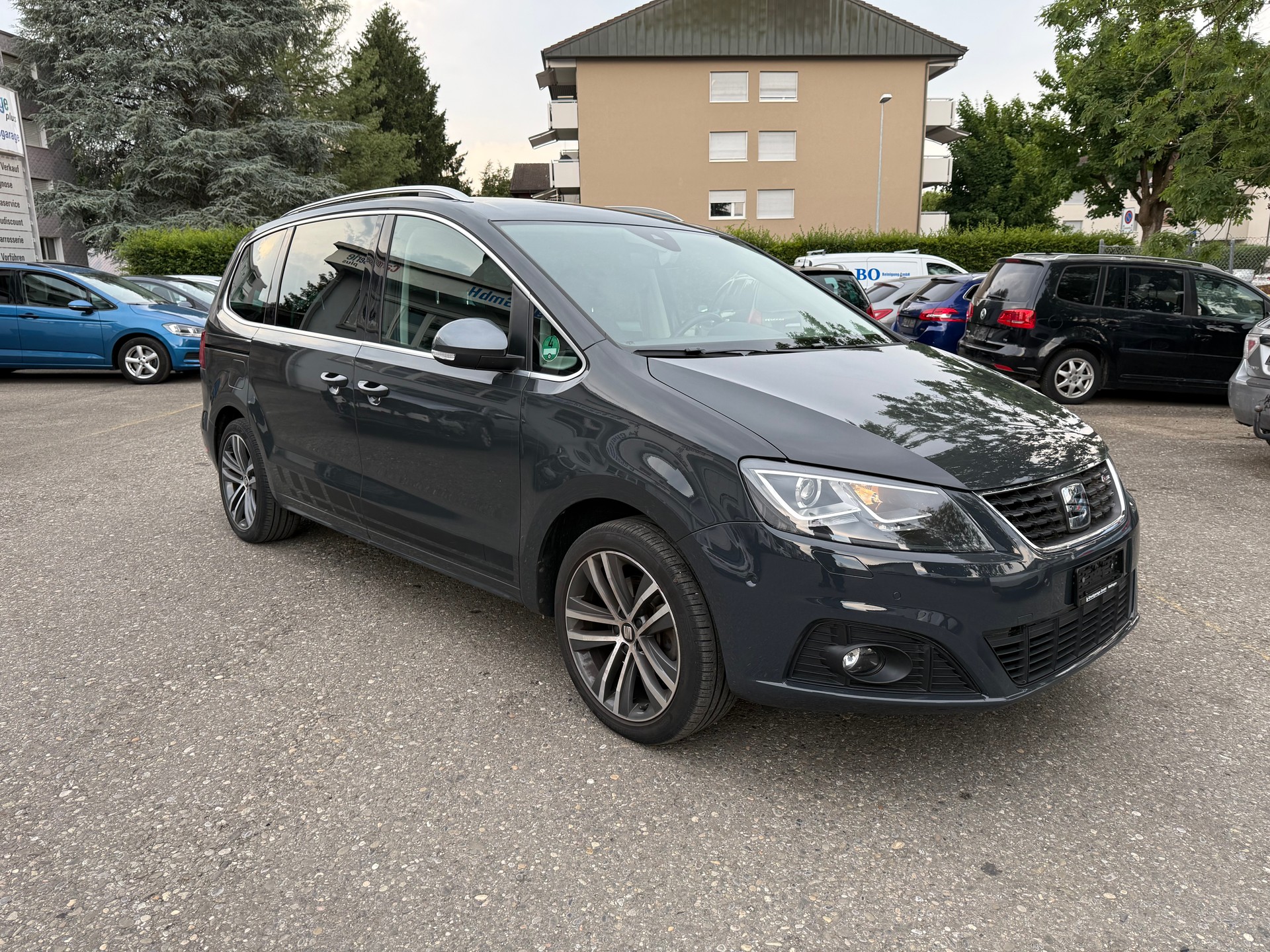 SEAT Alhambra 1.4 TSI SWISS FR-image-1