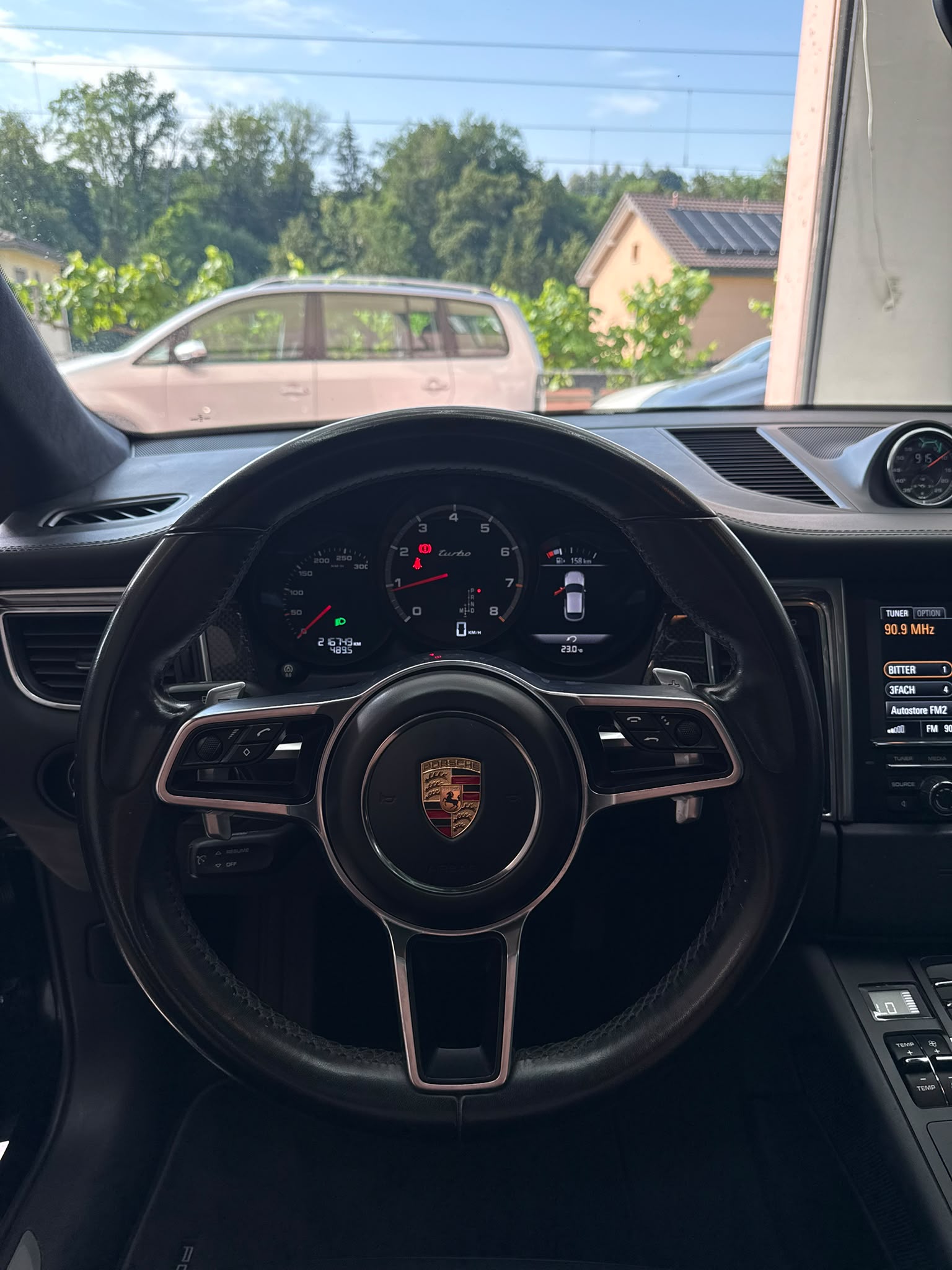 PORSCHE Macan Turbo PDK-image-11
