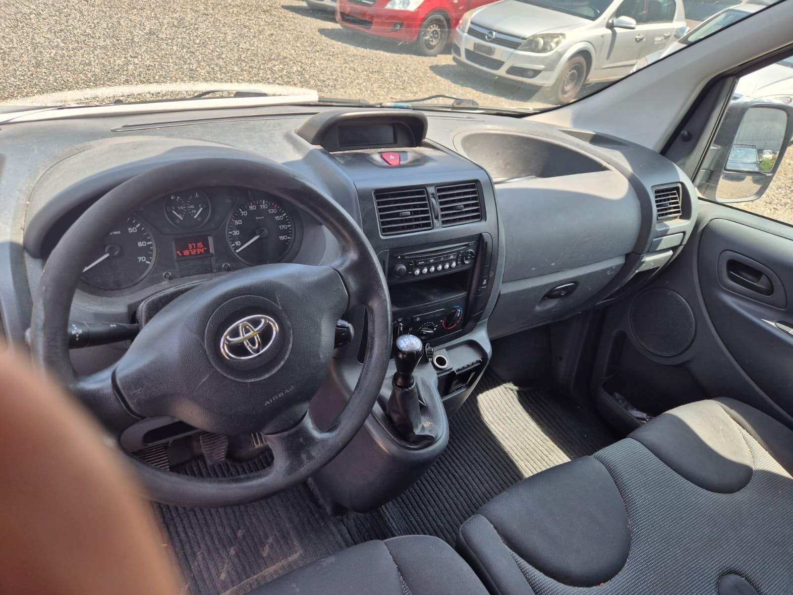 TOYOTA Proace 1.6D Panel Van Terra L1H1-image-6