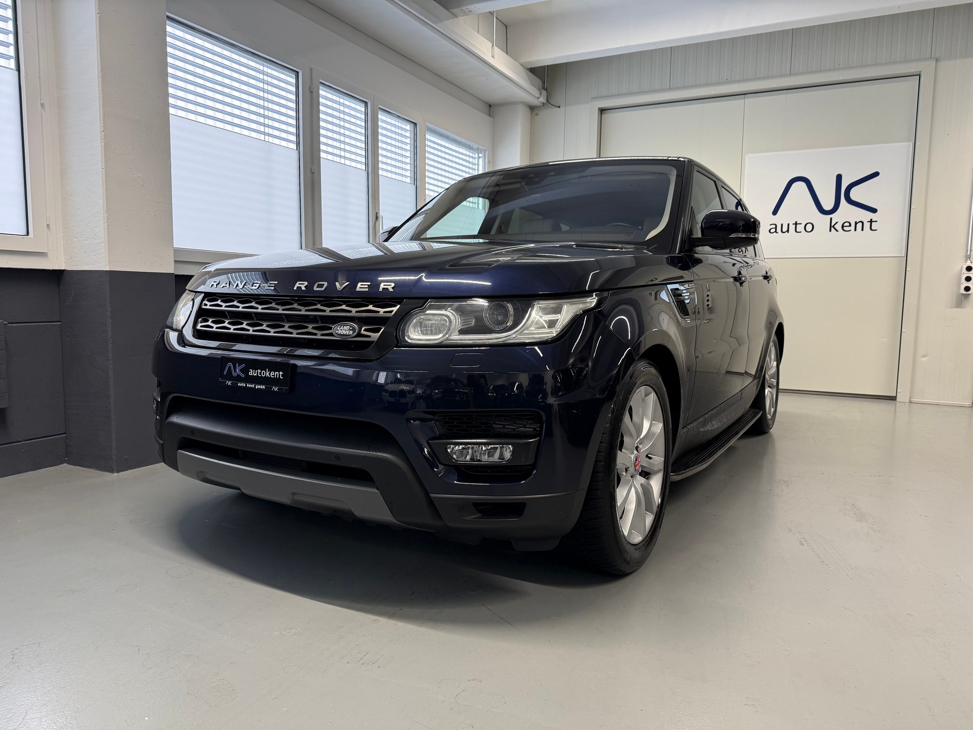 LAND ROVER Range Rover Sport 3.0 SDV6 SE Automatic-image-0
