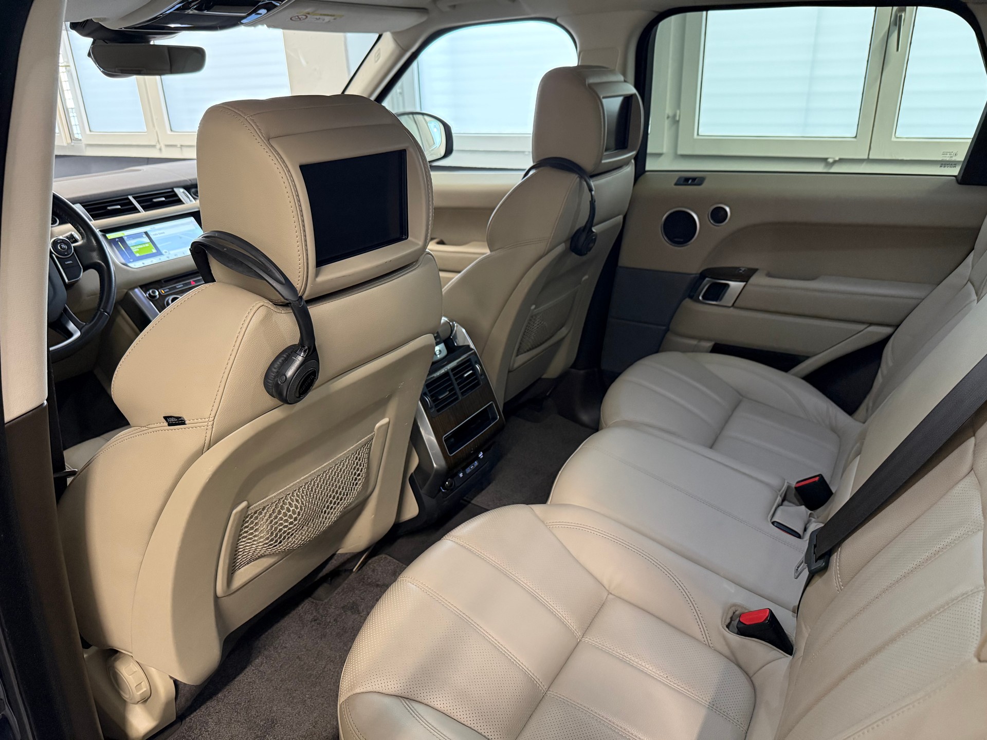 LAND ROVER Range Rover Sport 3.0 SDV6 SE Automatic-image-15