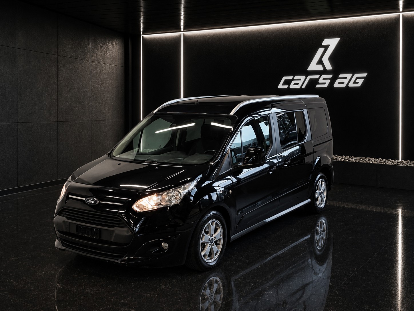 FORD Grand Tourneo Connect 1.5 TDCi Titanium Powershift-image-0