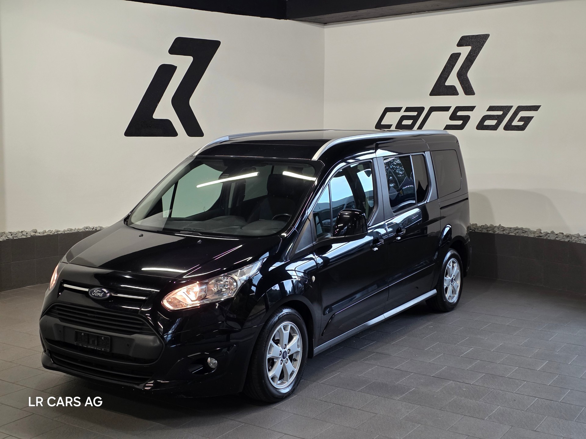 FORD Grand Tourneo Connect 1.5 TDCi Titanium Powershift-image-1