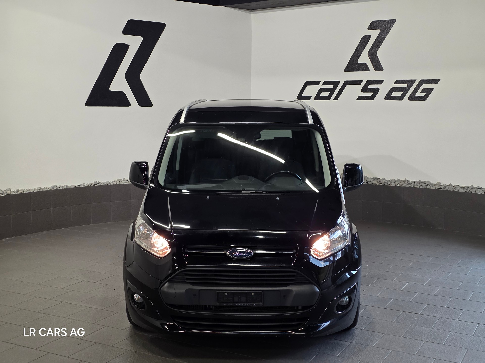 FORD Grand Tourneo Connect 1.5 TDCi Titanium Powershift-image-2