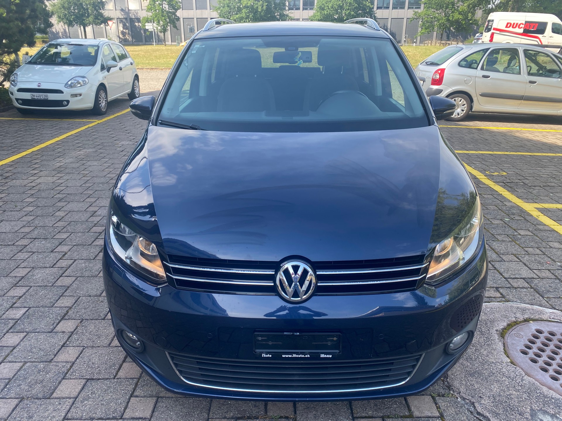 VW Touran 1.4 TSI Team DSG 7 sitz-image-0