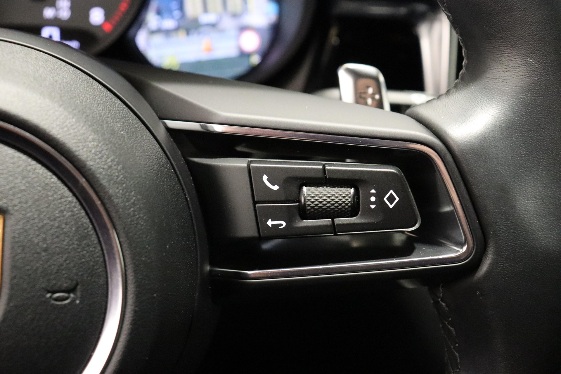 PORSCHE Macan 2.9 V6 S-image-8