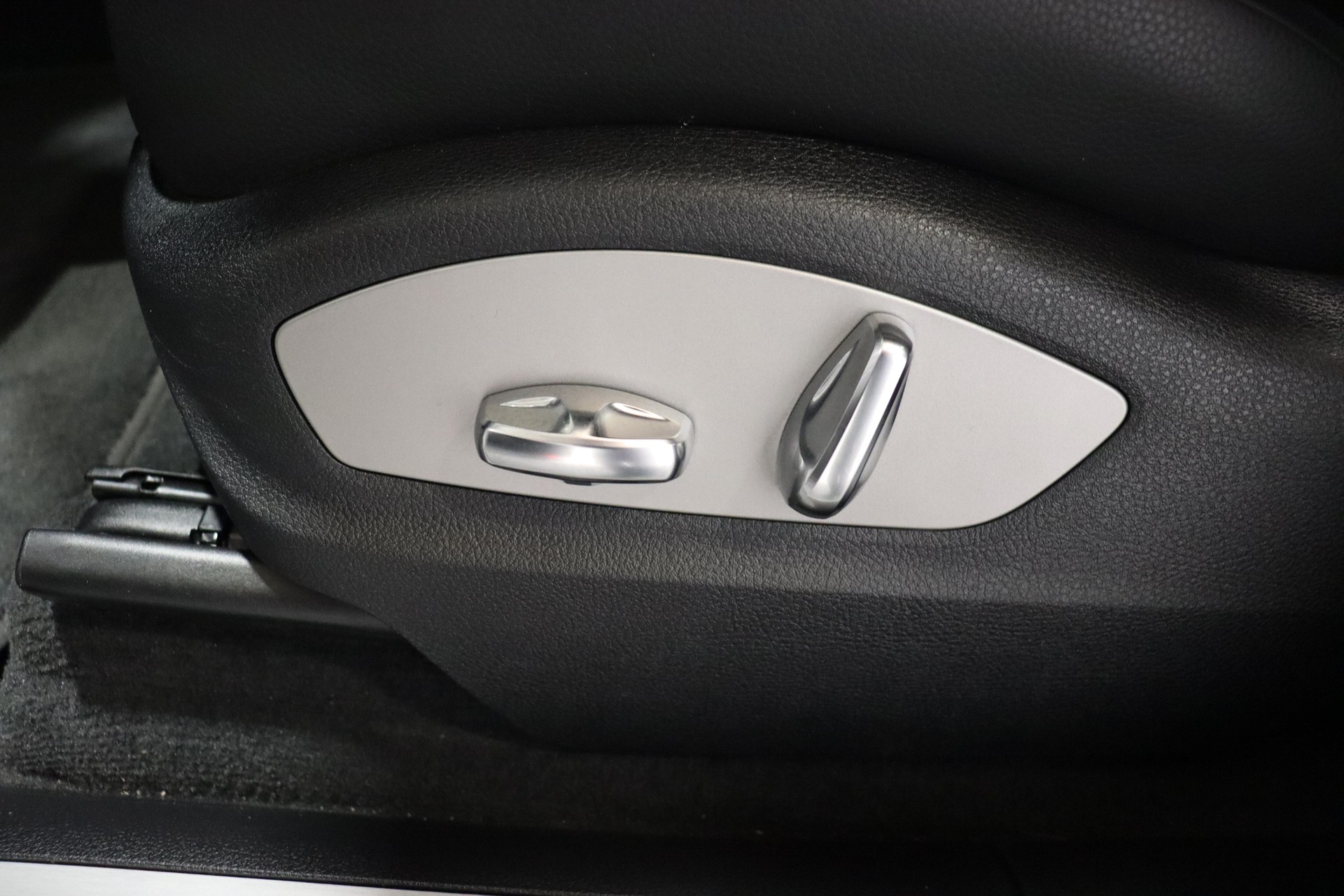 PORSCHE Macan 2.9 V6 S-image-15
