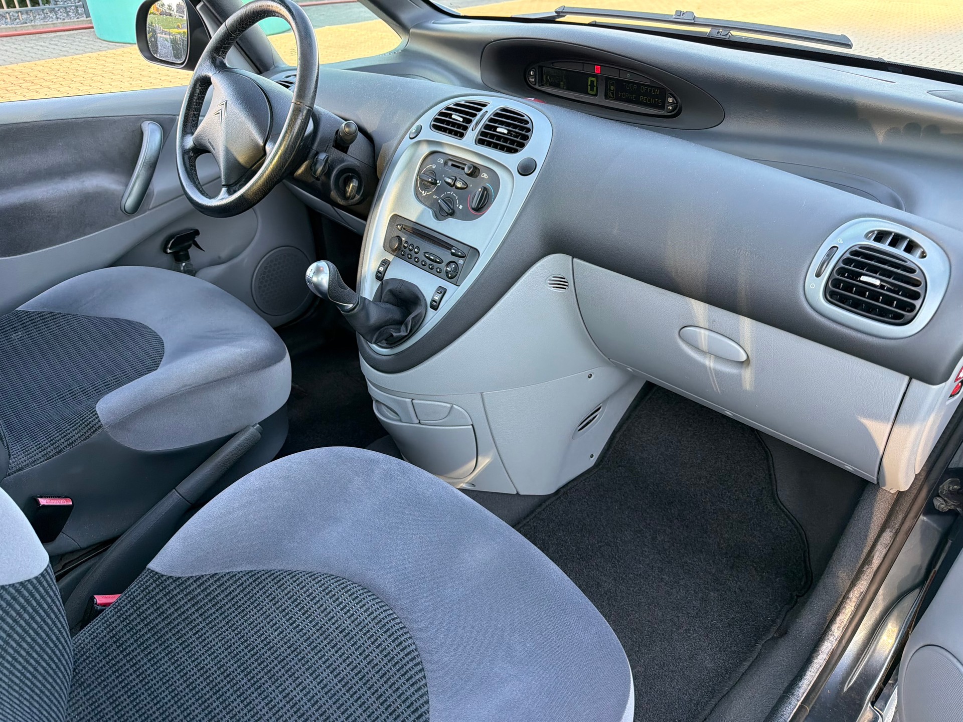 CITROEN Xsara Picasso 1.6i (X)-image-6
