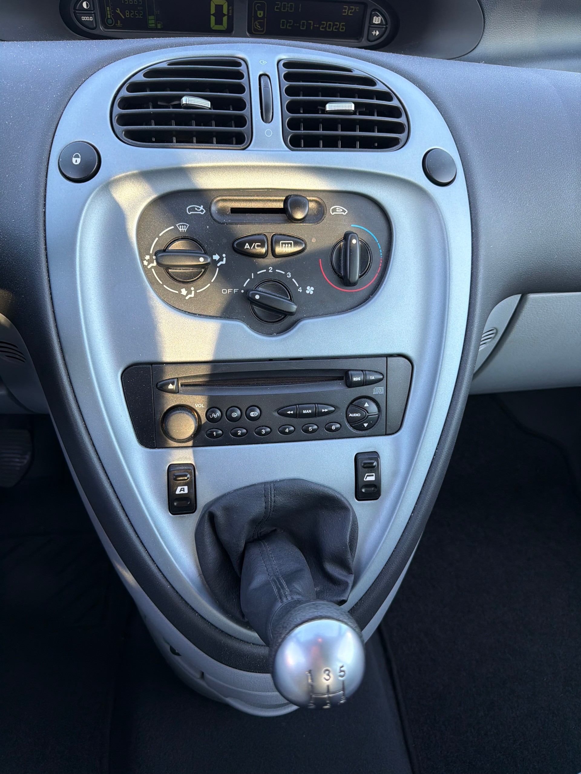 CITROEN Xsara Picasso 1.6i (X)-image-9