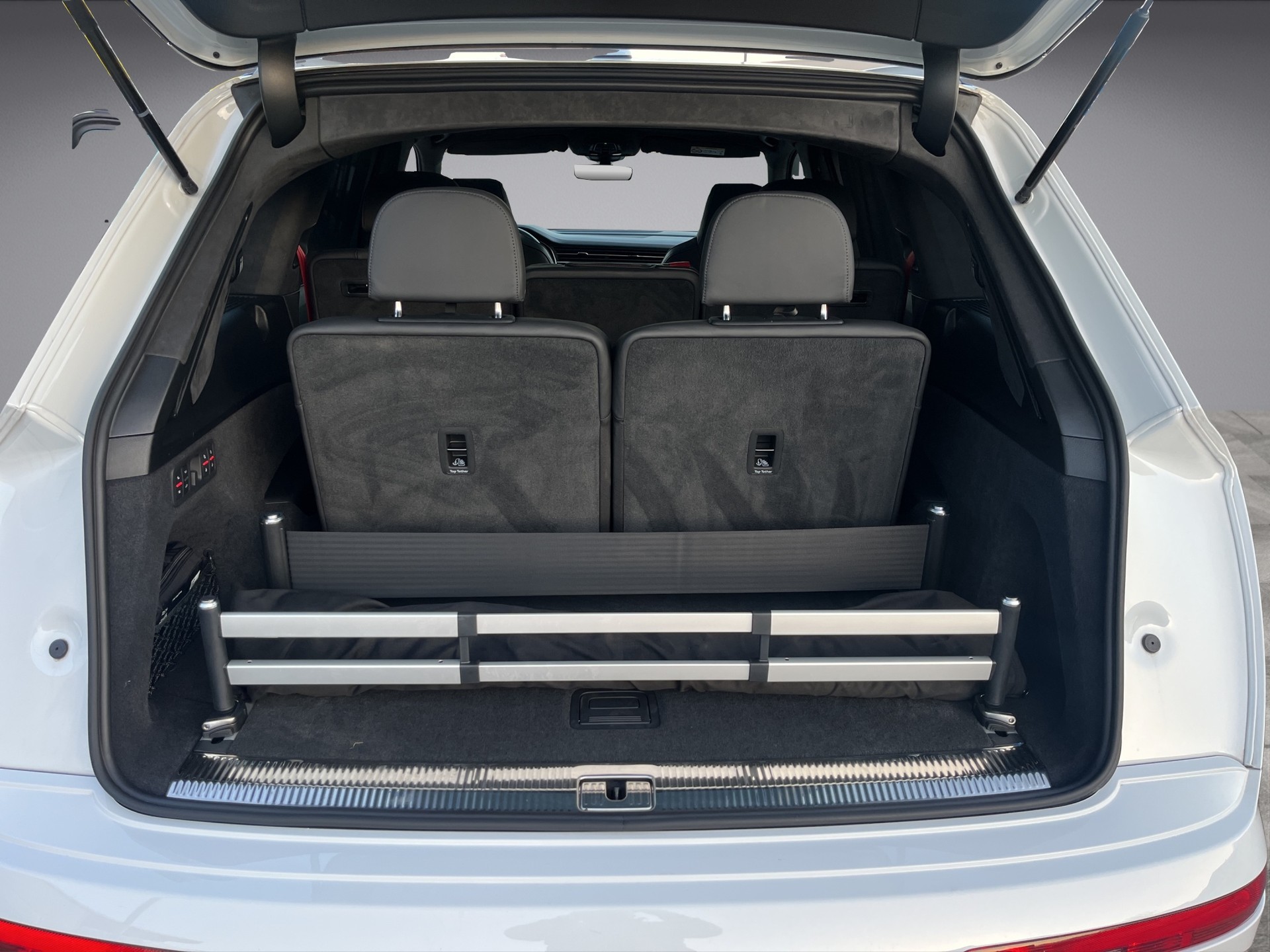 AUDI SQ7 TFSI quattro tiptronic*Standheizung, 7-Plätzer, AHK, B&O Advanced Sound, (5-Jahre Garantie)-image-12