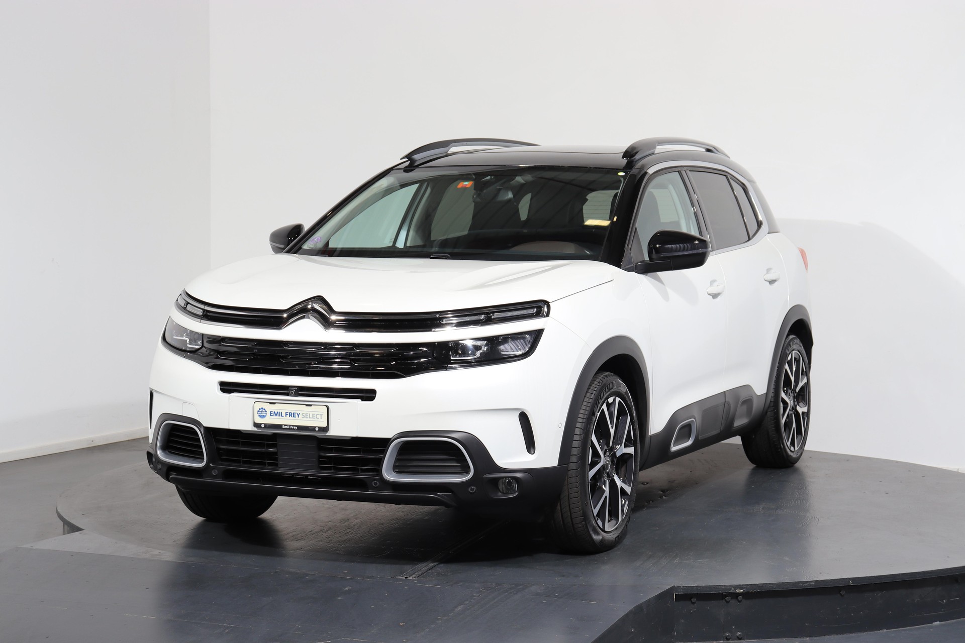 CITROEN C5 Aircross 1.6 PureTech Shine-image-0