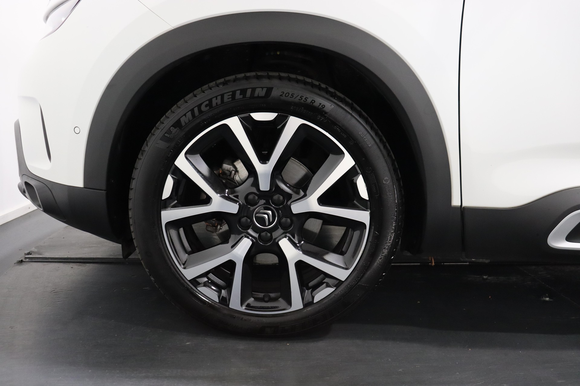 CITROEN C5 Aircross 1.6 PureTech Shine-image-8