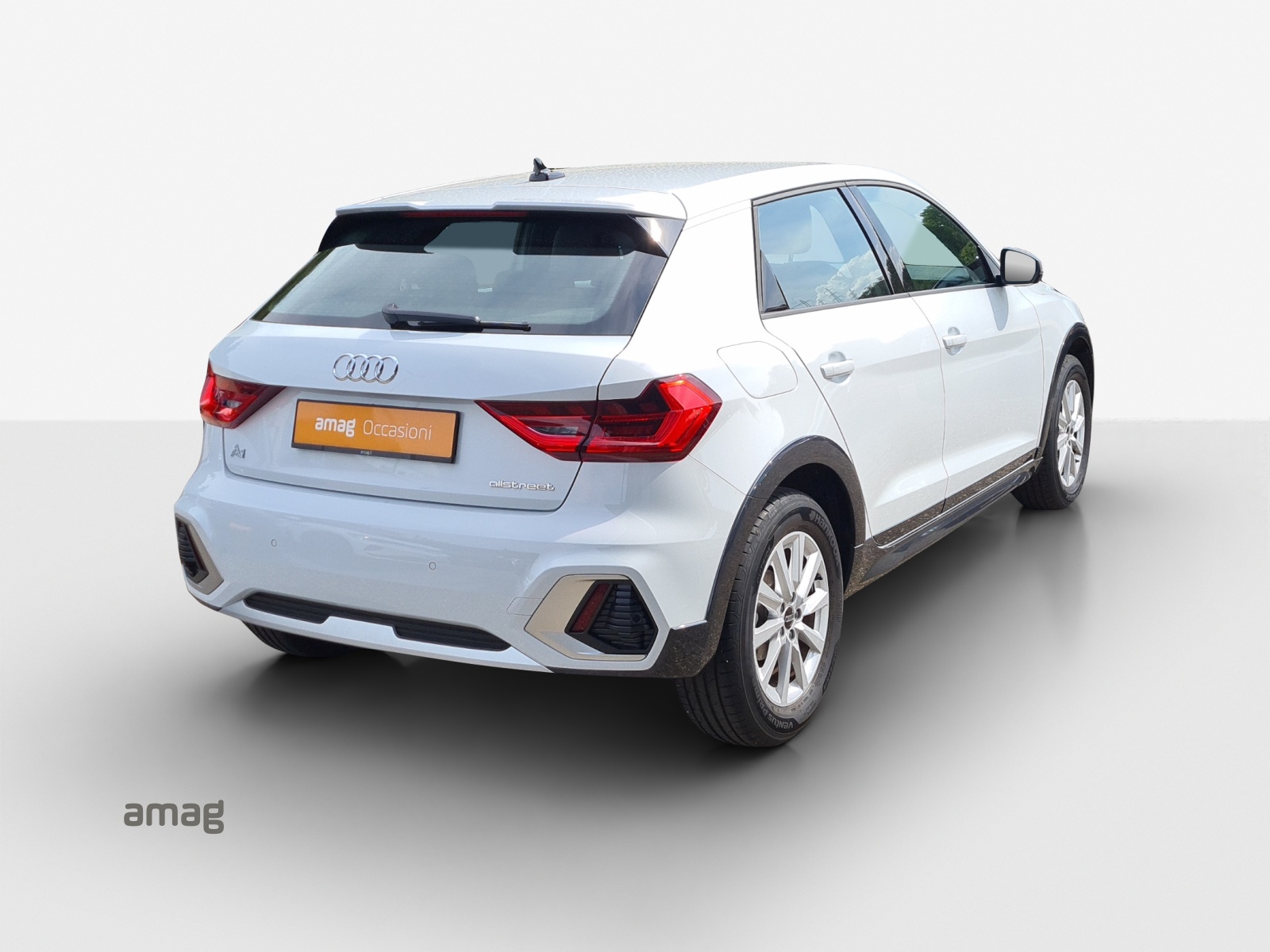 AUDI A1 allstreet 30 TFSI Attraction S-tronic-image-4