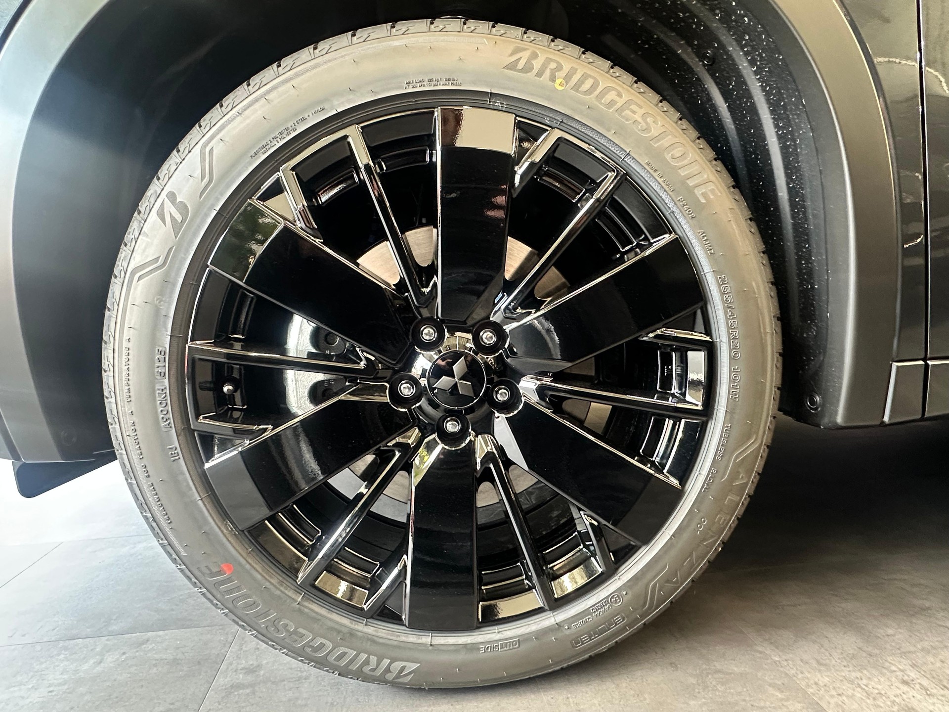 MITSUBISHI Outlander 2.4 PHEV Sport 4x4-image-6