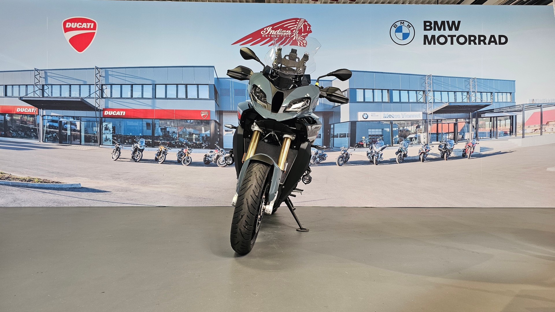BMW S 1000 XR-showroom-element-1