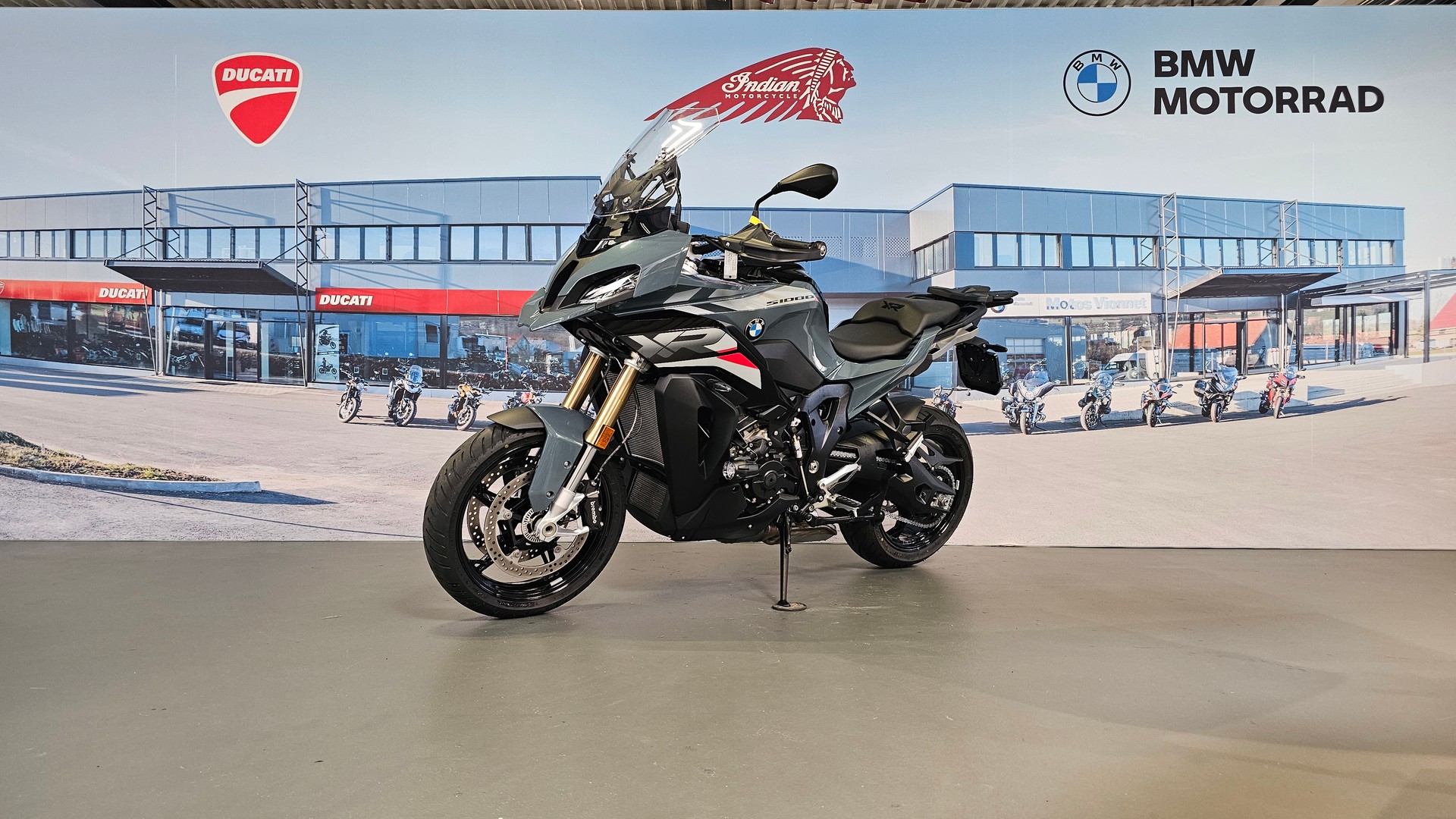 BMW S 1000 XR-showroom-element-2