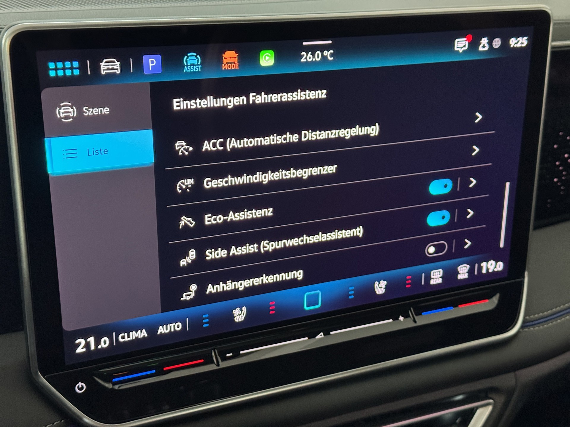 VW Tiguan 2.0 TSI DSG R-Line 4M. "Leder Varenna-Pano-360°Kamera-Black Style"-image-24