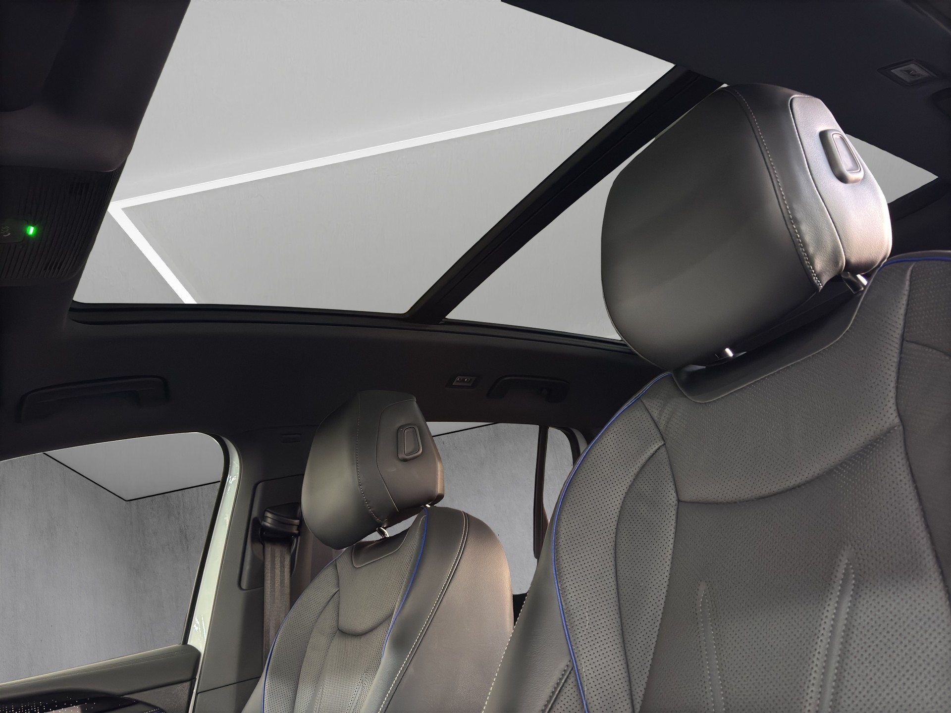 VW Tiguan 2.0 TSI DSG R-Line 4M. "Leder Varenna-Pano-360°Kamera-Black Style"-image-8