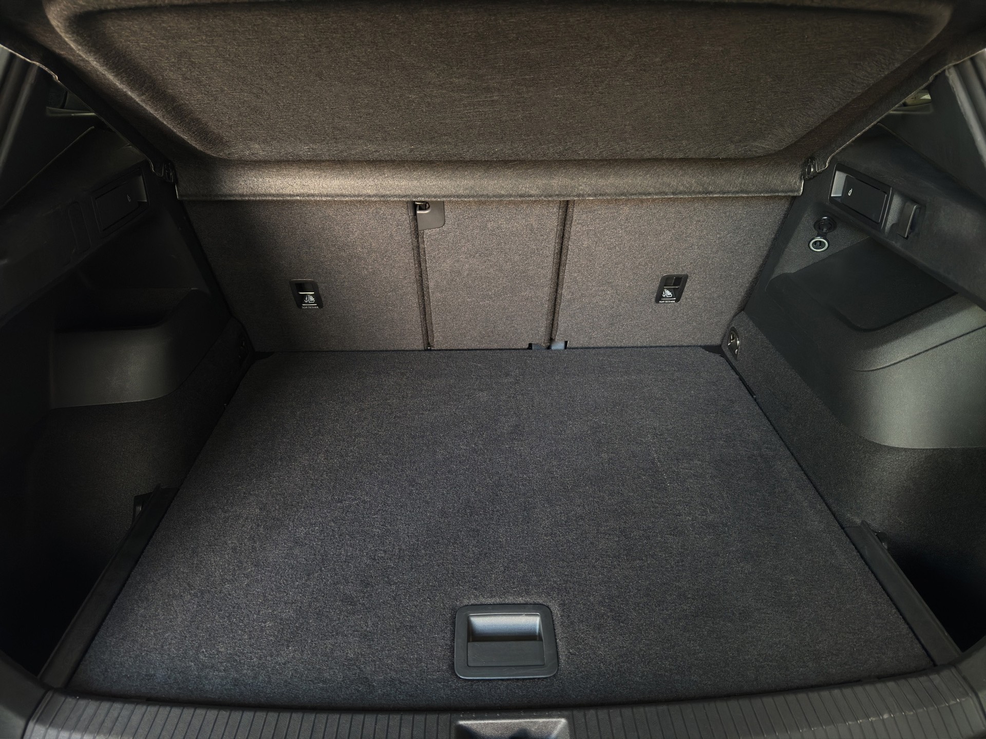 VW Tiguan 2.0 TSI DSG R-Line 4M. "Leder Varenna-Pano-360°Kamera-Black Style"-image-26