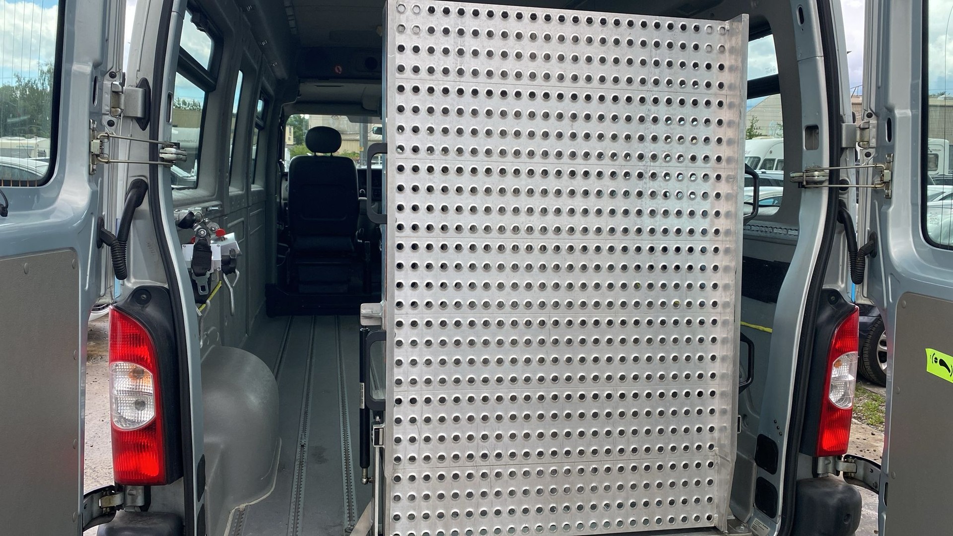 RENAULT Behinderte Personen Transport-image-2