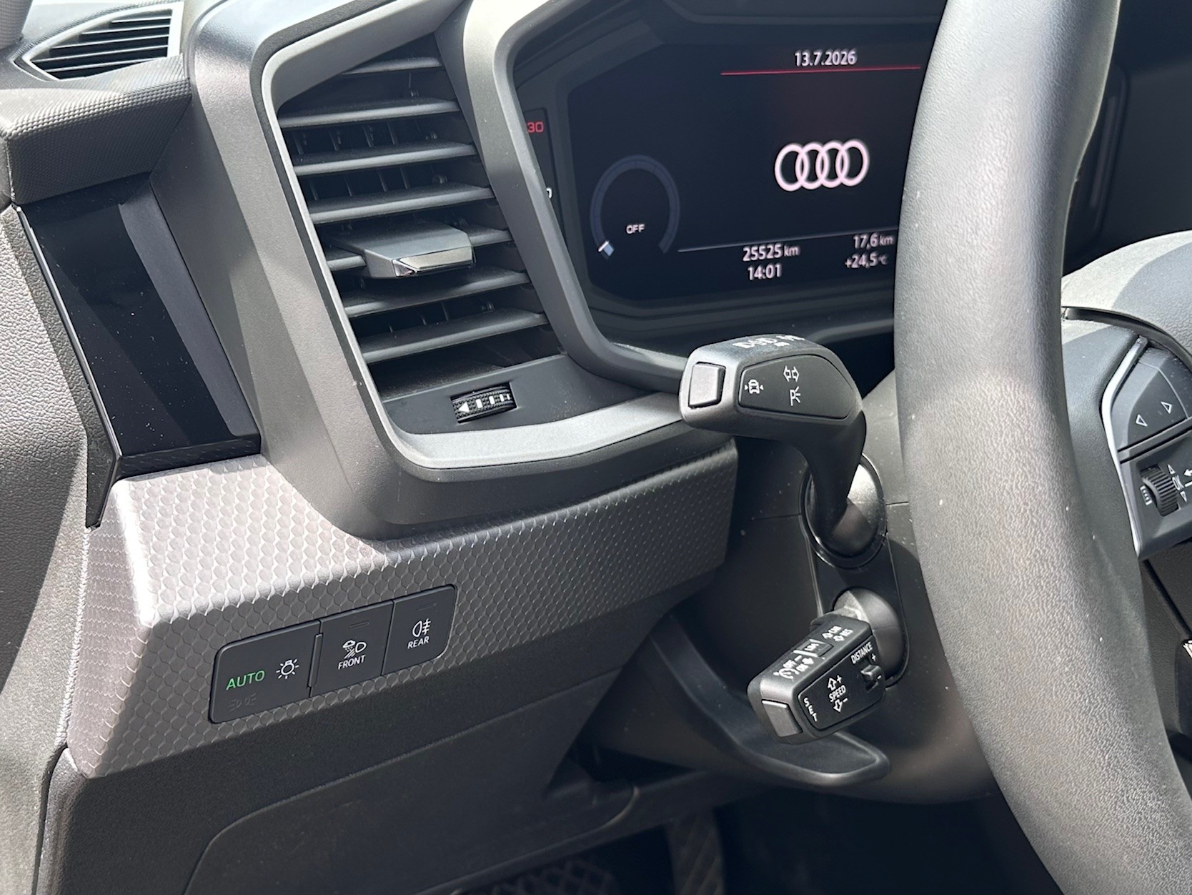 AUDI A1 Sportback 30 TFSI Attraction S-tronic-image-11