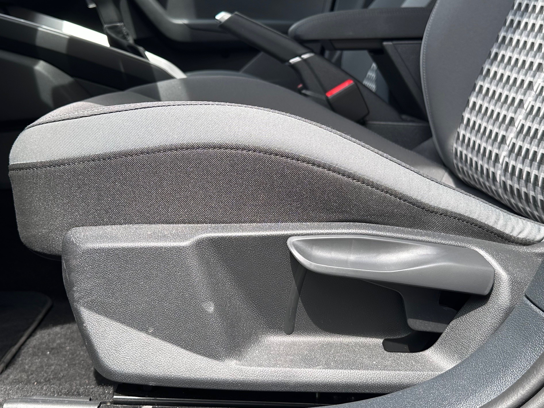 AUDI A1 Sportback 30 TFSI Attraction S-tronic-image-13