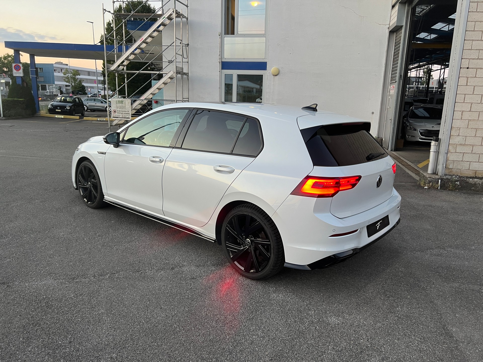 VW Golf 1.5 eTSI mHEV ACT R-Line DSG-image-6