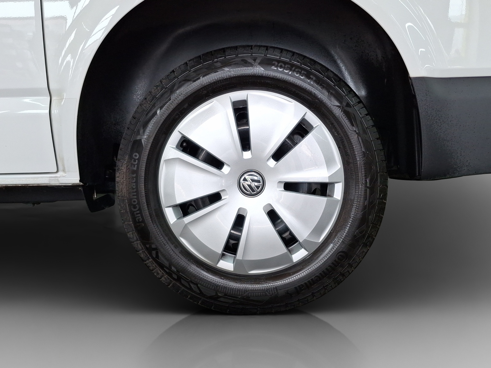 VW T6.1 2.0 TDI-image-13
