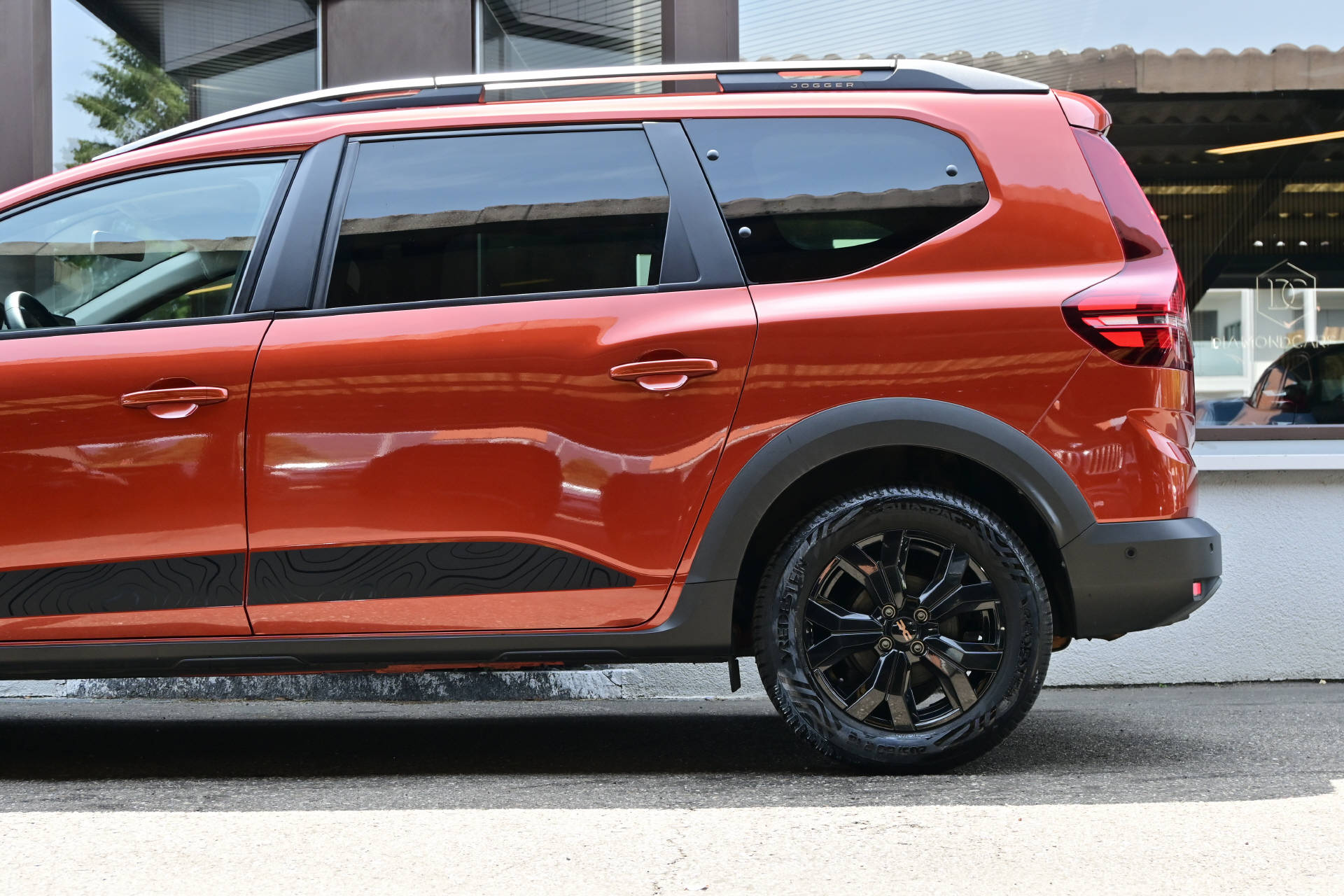 DACIA Jogger 1.6 Hybrid Extreme 7P-image-4